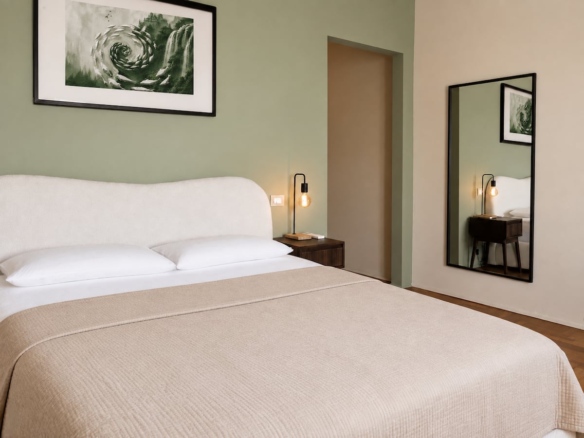 Tower View Executive Suite — interior 6