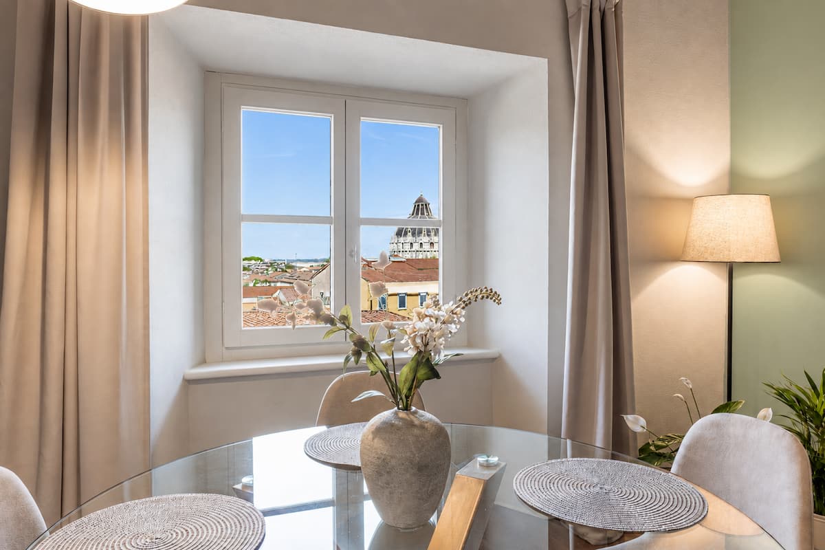 Tower View Executive Suite — interior 16