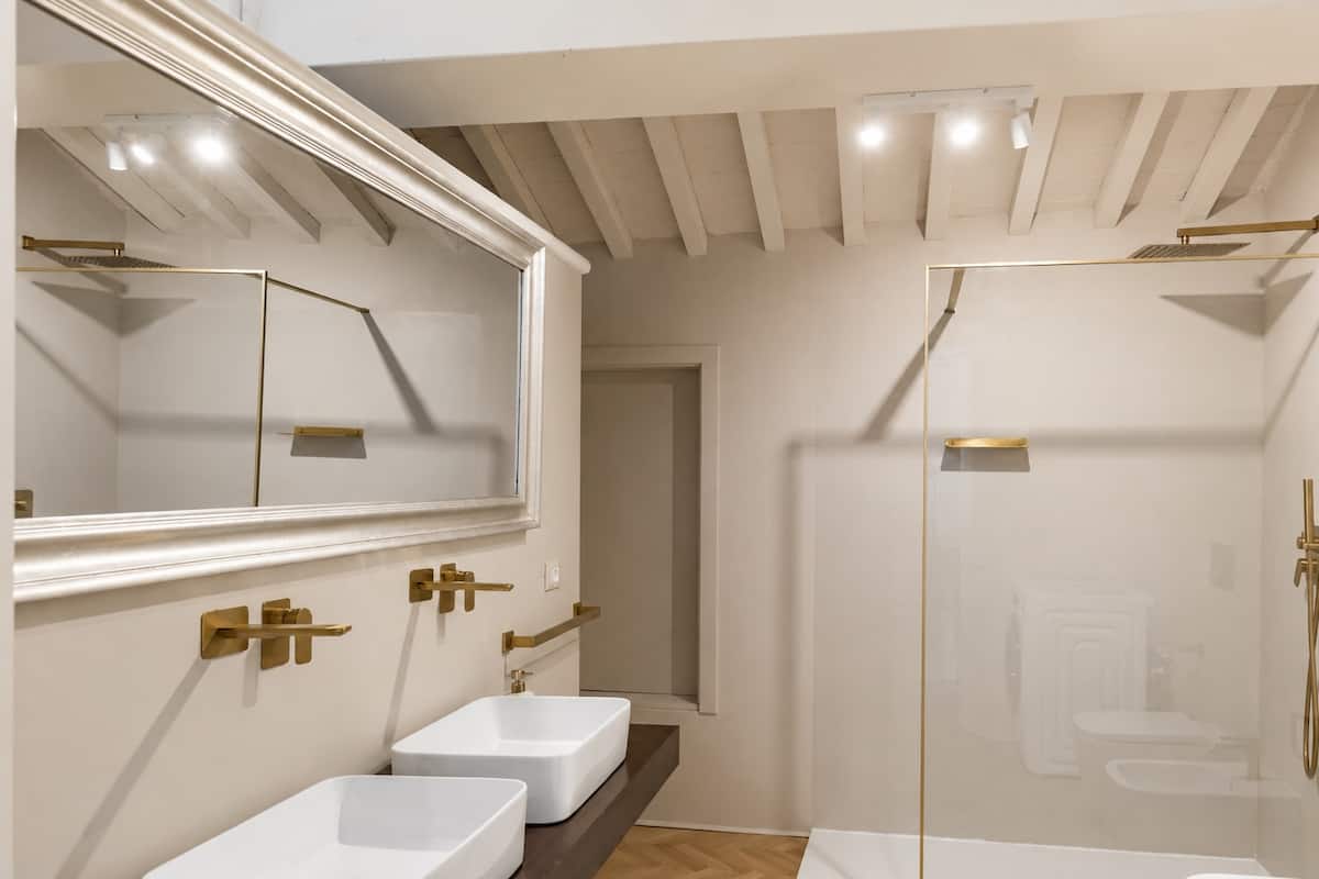 Tower View Sky Penthouse — interior 6