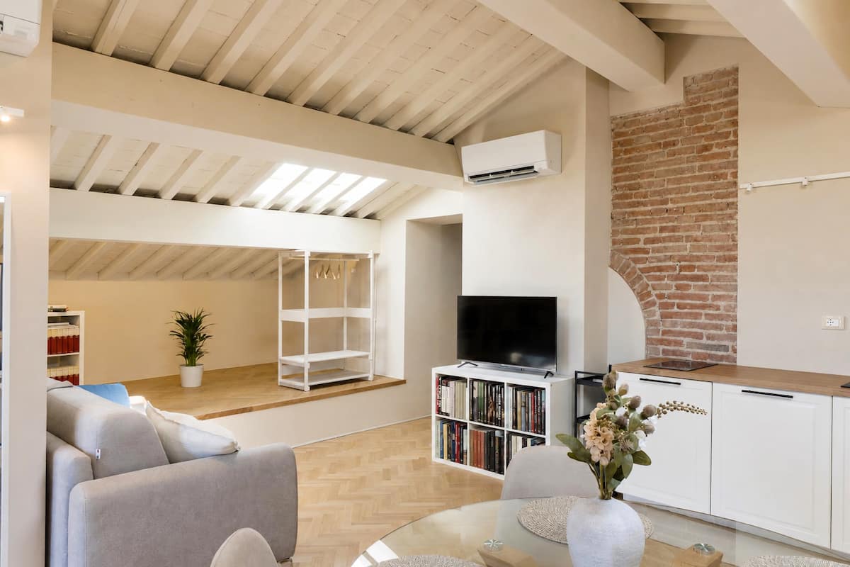 Tower View Sky Penthouse — interior 11